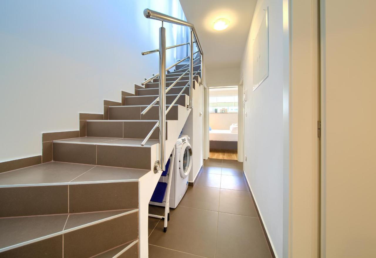Villa Solis Lacus Modern Apartment - Private Heated Pool - Smart Tv Sky X - Free Parking 奈维斯 外观 照片