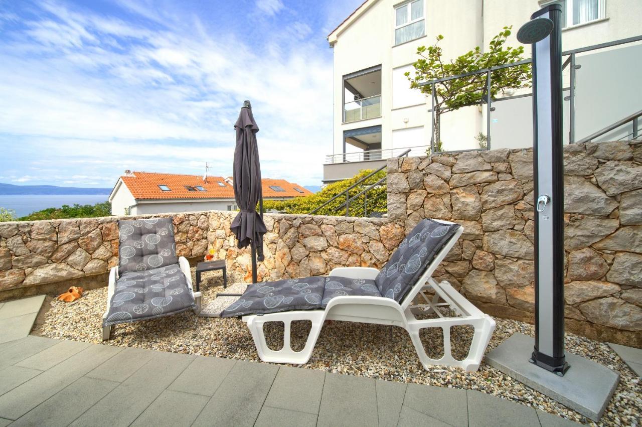 Villa Solis Lacus Modern Apartment - Private Heated Pool - Smart Tv Sky X - Free Parking 奈维斯 外观 照片
