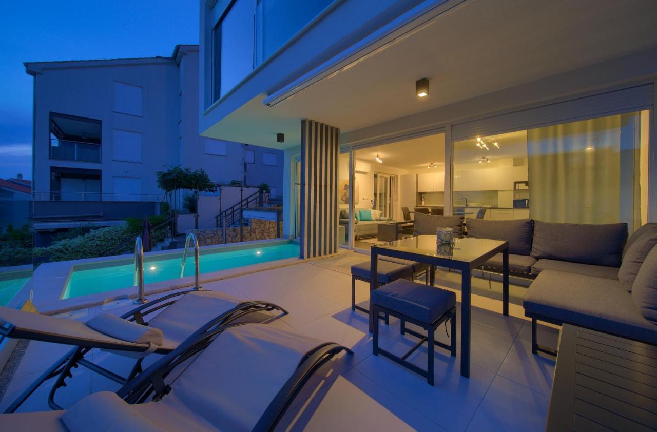 Villa Solis Lacus Modern Apartment - Private Heated Pool - Smart Tv Sky X - Free Parking 奈维斯 外观 照片